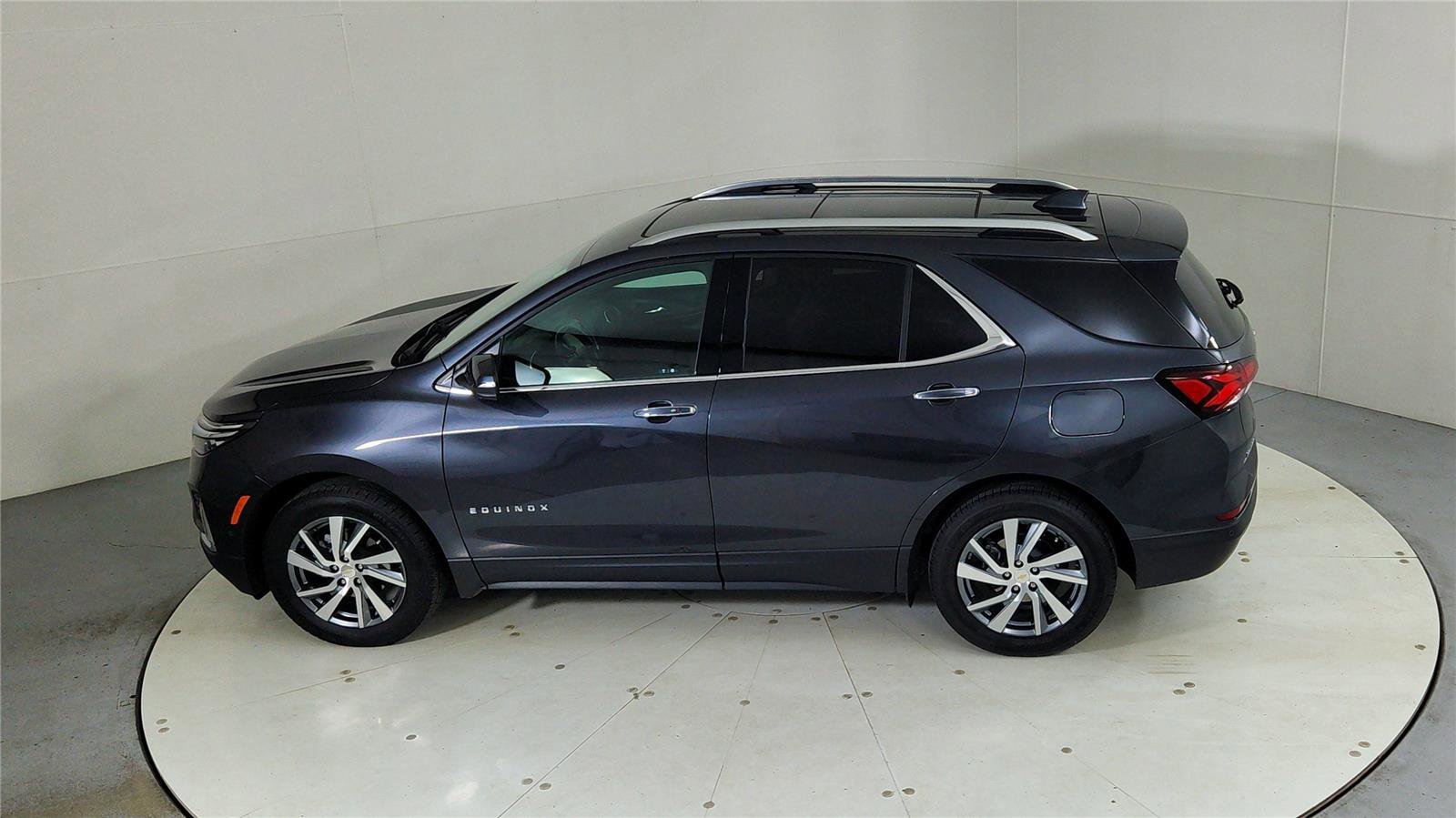 Used 2022 Chevrolet Equinox Premier image 39