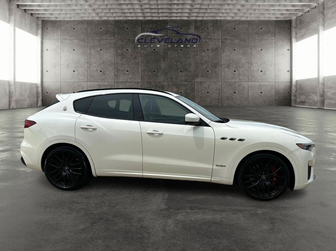 Used 2019 Maserati Levante S GranSport AWD/4WD image 2