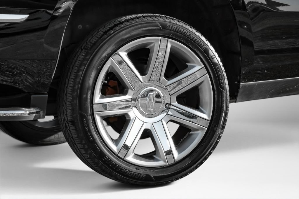 Used 2018 Cadillac Escalade Luxury RWD image 53