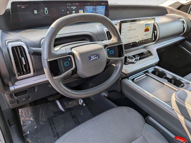 Used 2025 Ford Expedition Max Active RWD image 10
