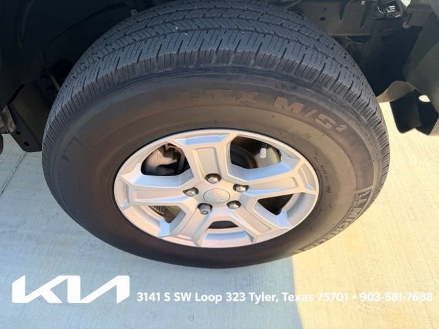 Used 2022 Jeep Wrangler Unlimited Sport AWD/4WD image 12