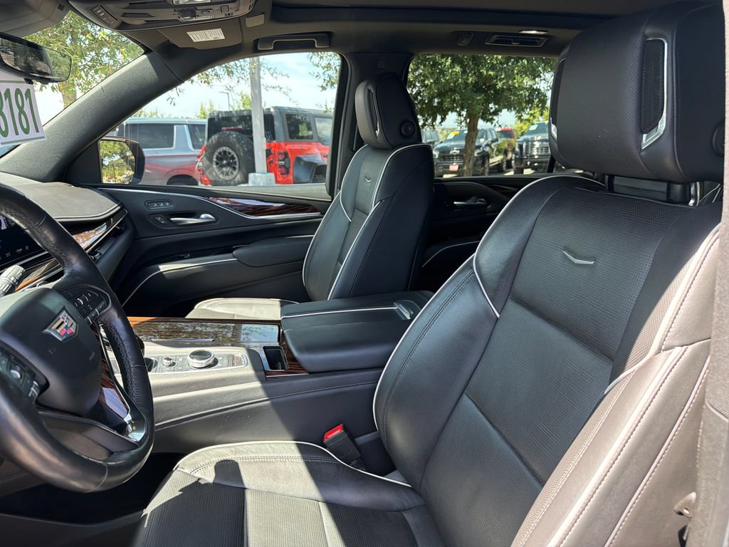 Used 2022 Cadillac Escalade ESV Premium Luxury AWD/4WD image 20