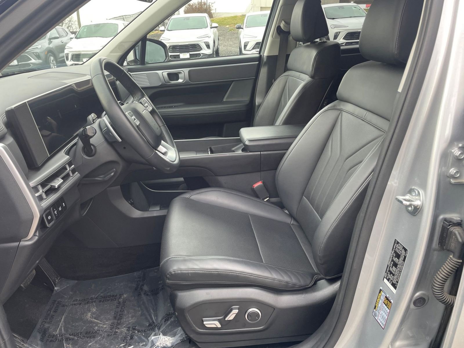 Used 2025 Hyundai Santa Fe SEL image 27