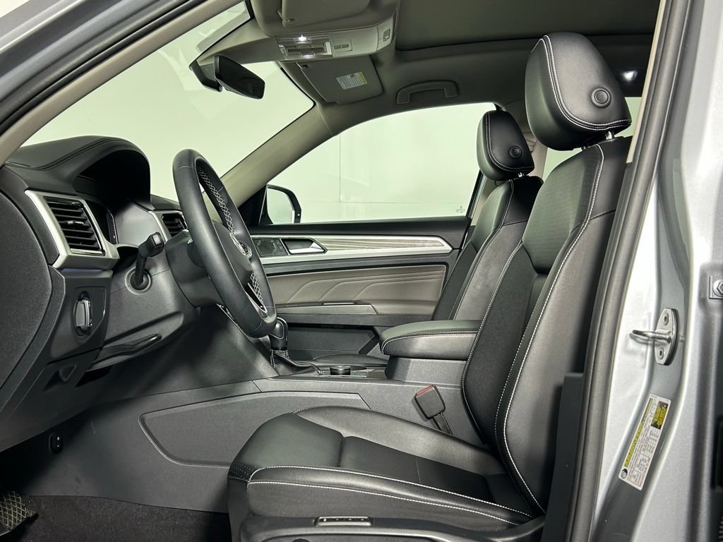 Used 2023 Volkswagen Atlas SEL AWD/4WD image 32
