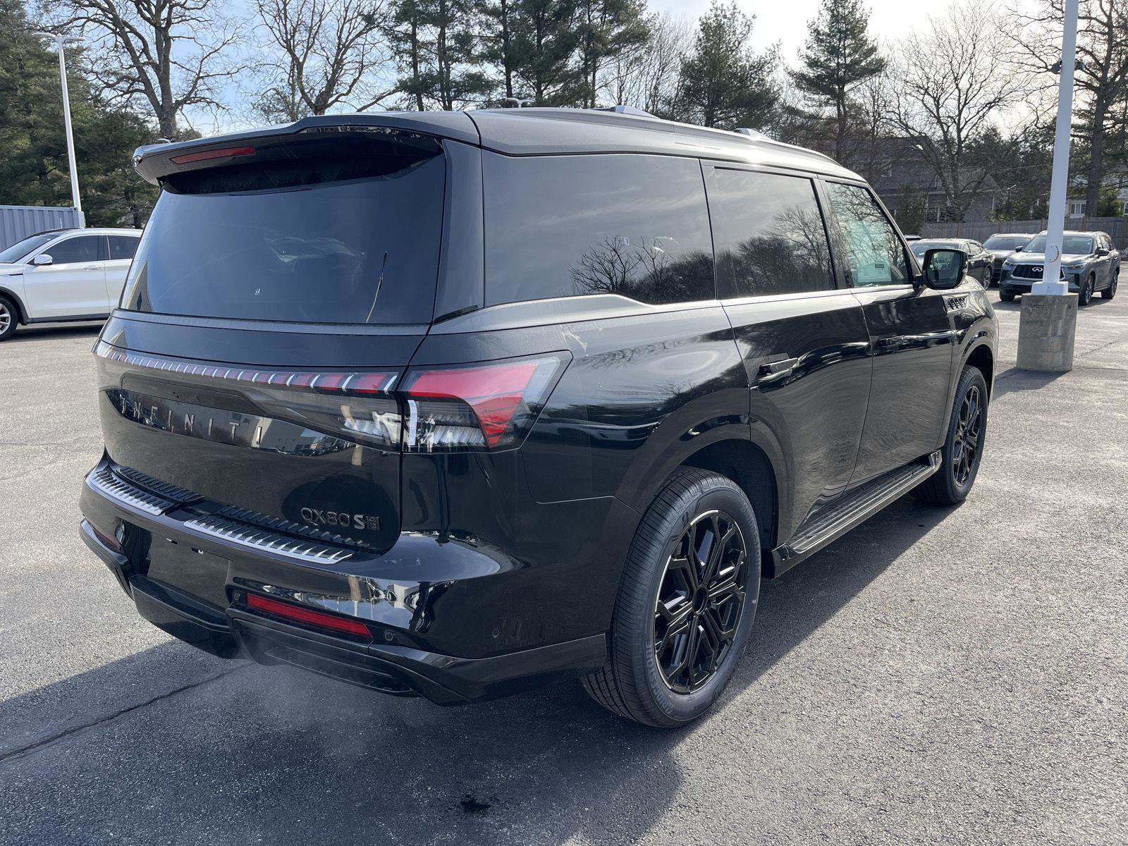 New 2026 INFINITI QX80 4WD w/ Sport Exterior Package image 3