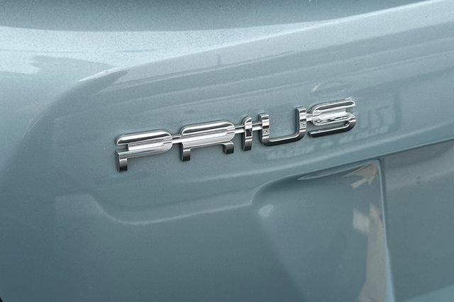Used 2017 Toyota Prius Three FWD image 7