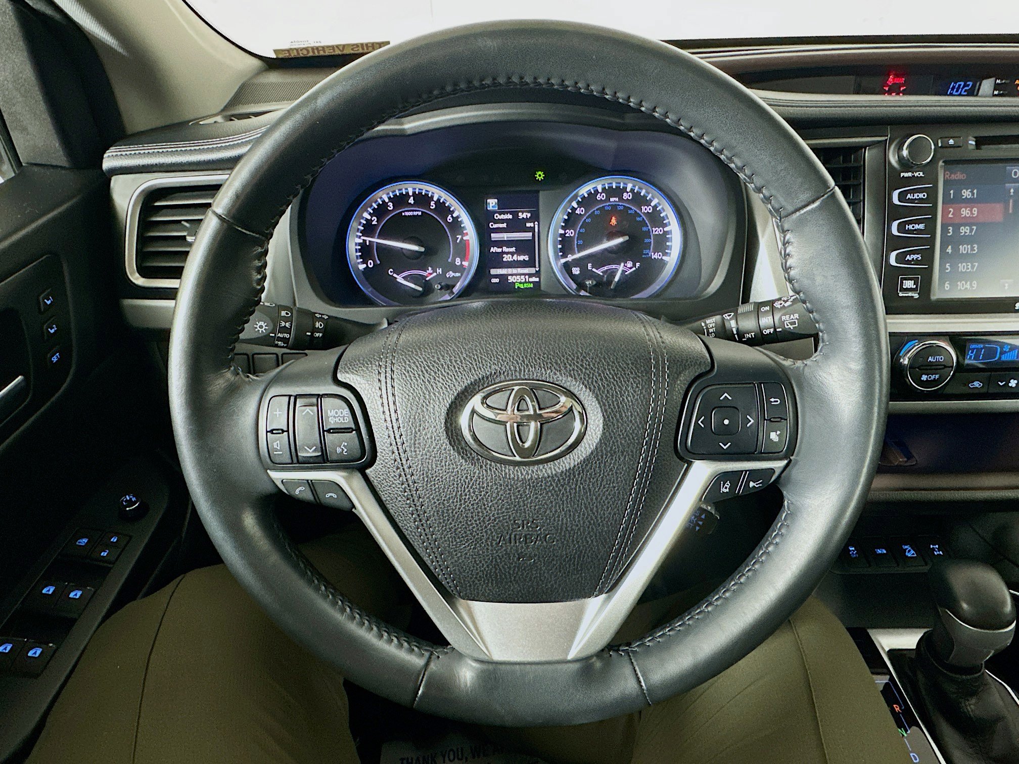 Used 2017 Toyota Highlander Limited image 11