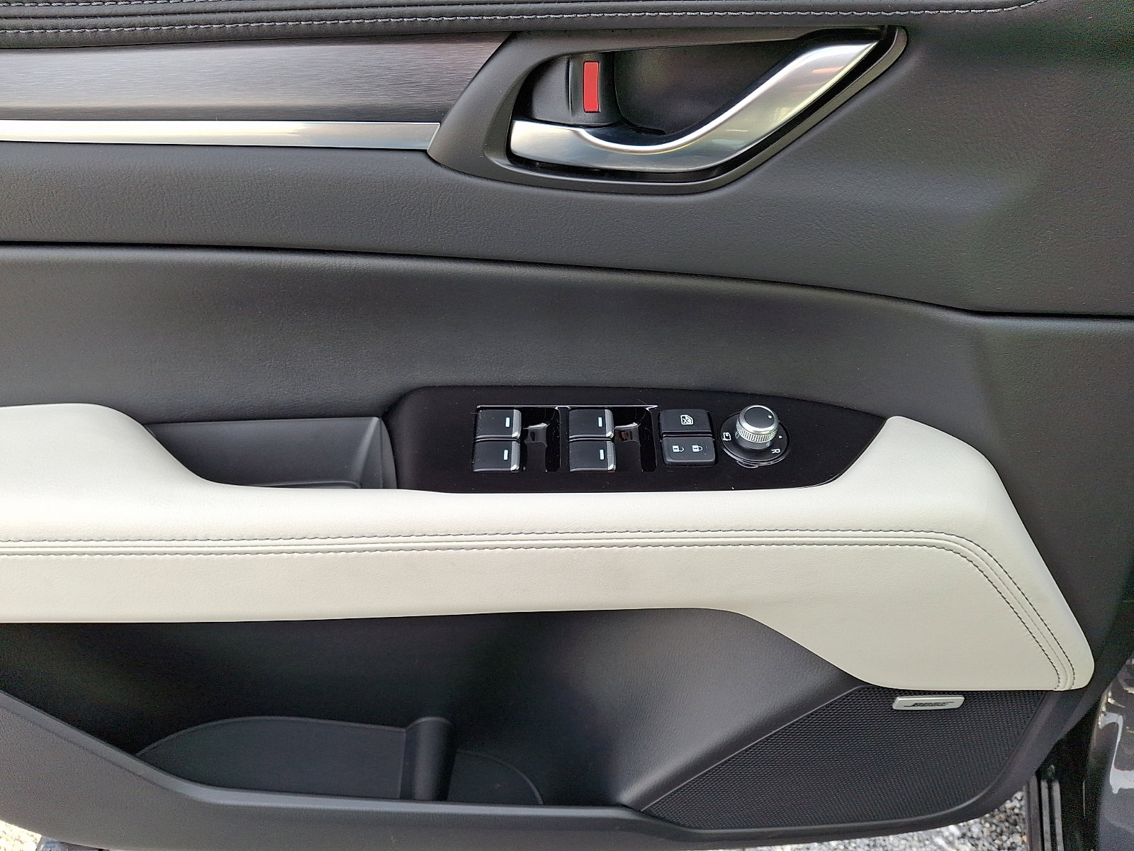 Certified 2025 MAZDA CX-5 AWD 2.5 S w/ Premium Plus Pkg image 12