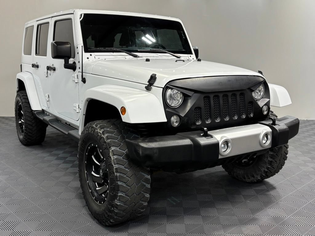Used 2017 Jeep Wrangler Unlimited Sahara w/ Connectivity Group AWD/4WD image 7