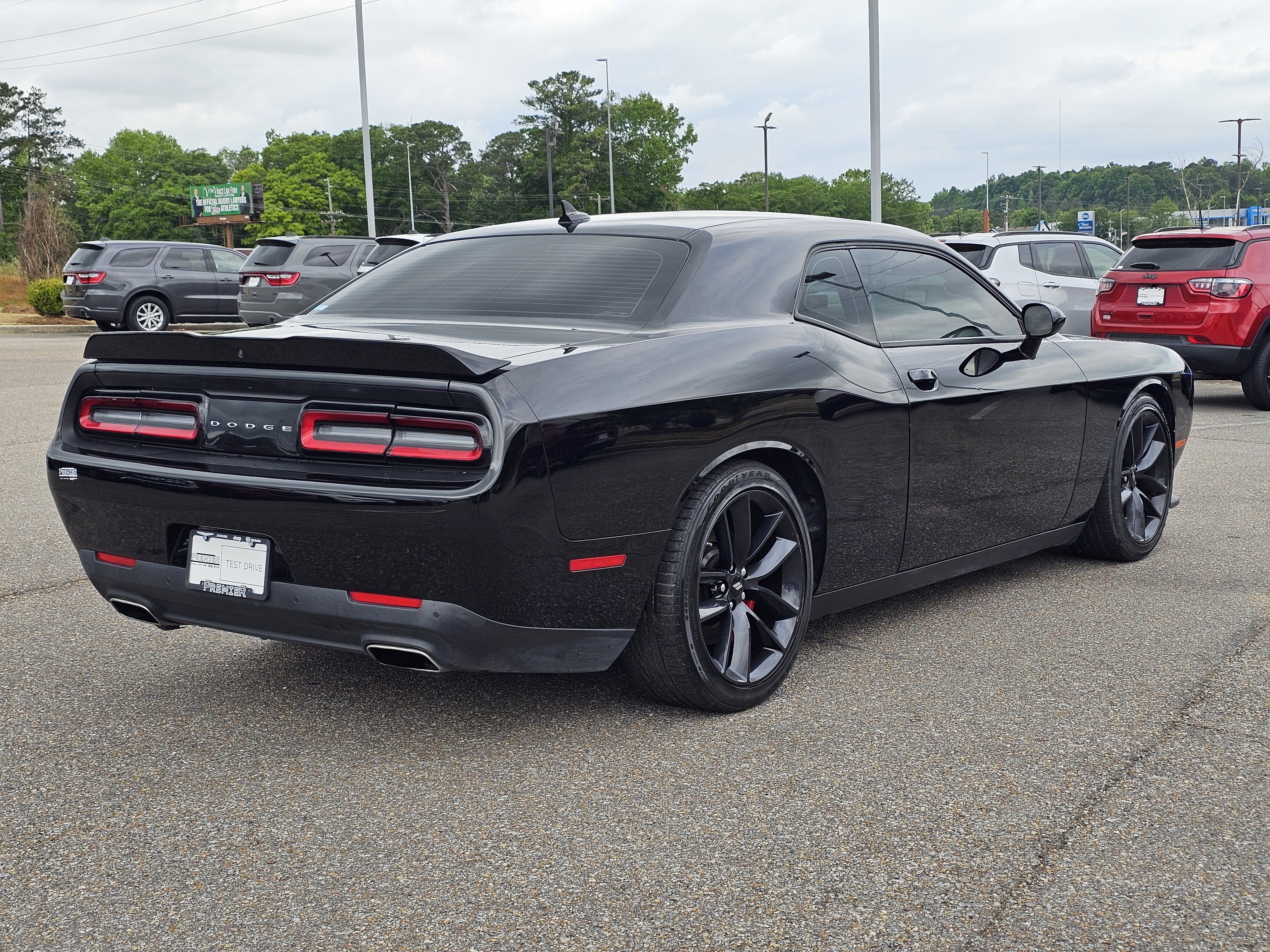 Used 2022 Dodge Challenger GT w/ Plus Package RWD image 8