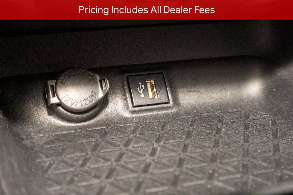 Used 2024 Toyota RAV4 XLE AWD/4WD image 14
