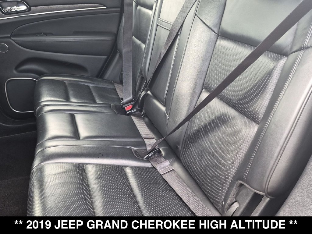 Used 2019 Jeep Grand Cherokee High Altitude AWD/4WD image 3