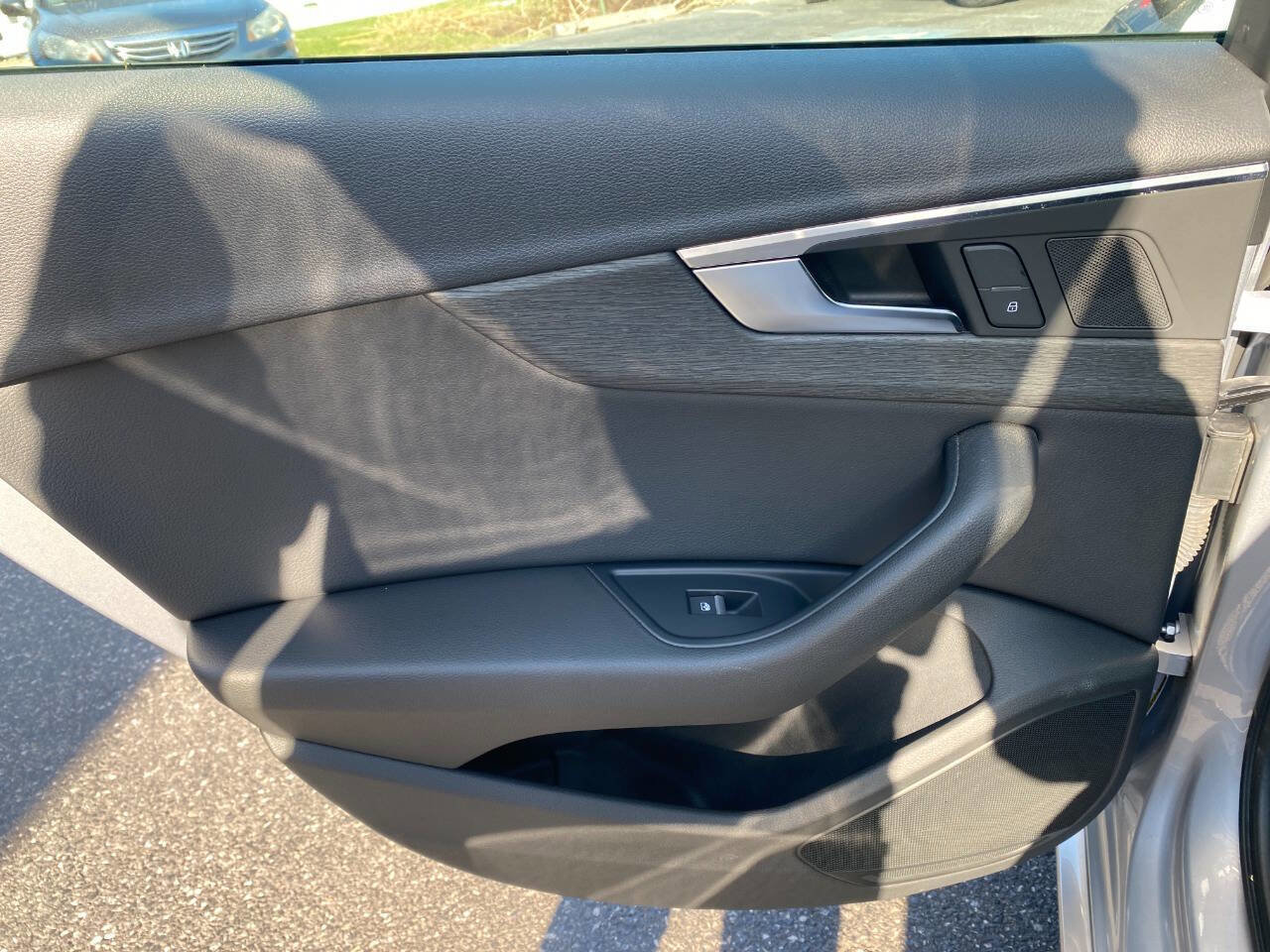 Used 2018 Audi A4 2.0T Premium w/ Convenience Package image 24