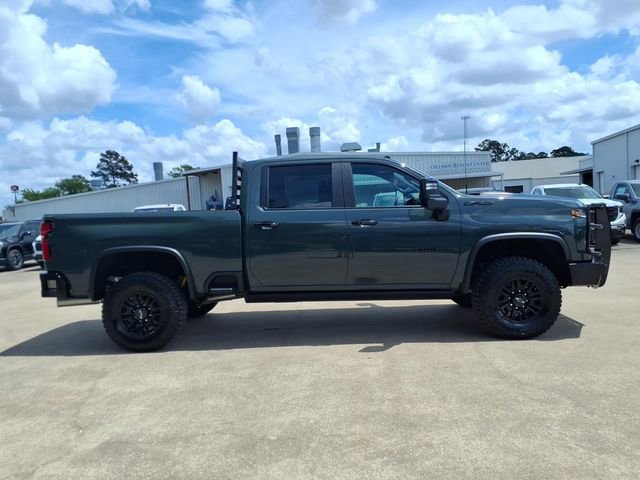 Used 2026 Chevrolet Silverado 2500 ZR2 w/ LPO, Dark Essentials Package image 4