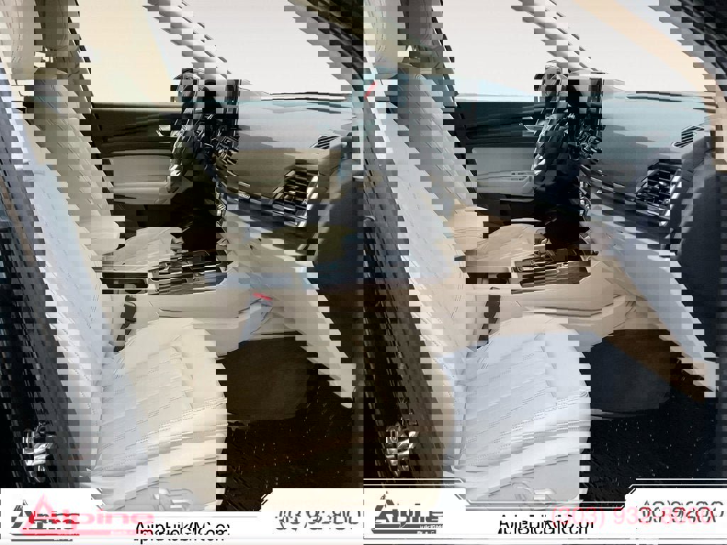 Used 2023 Audi Q5 2.0T Premium w/ Convenience Package image 11