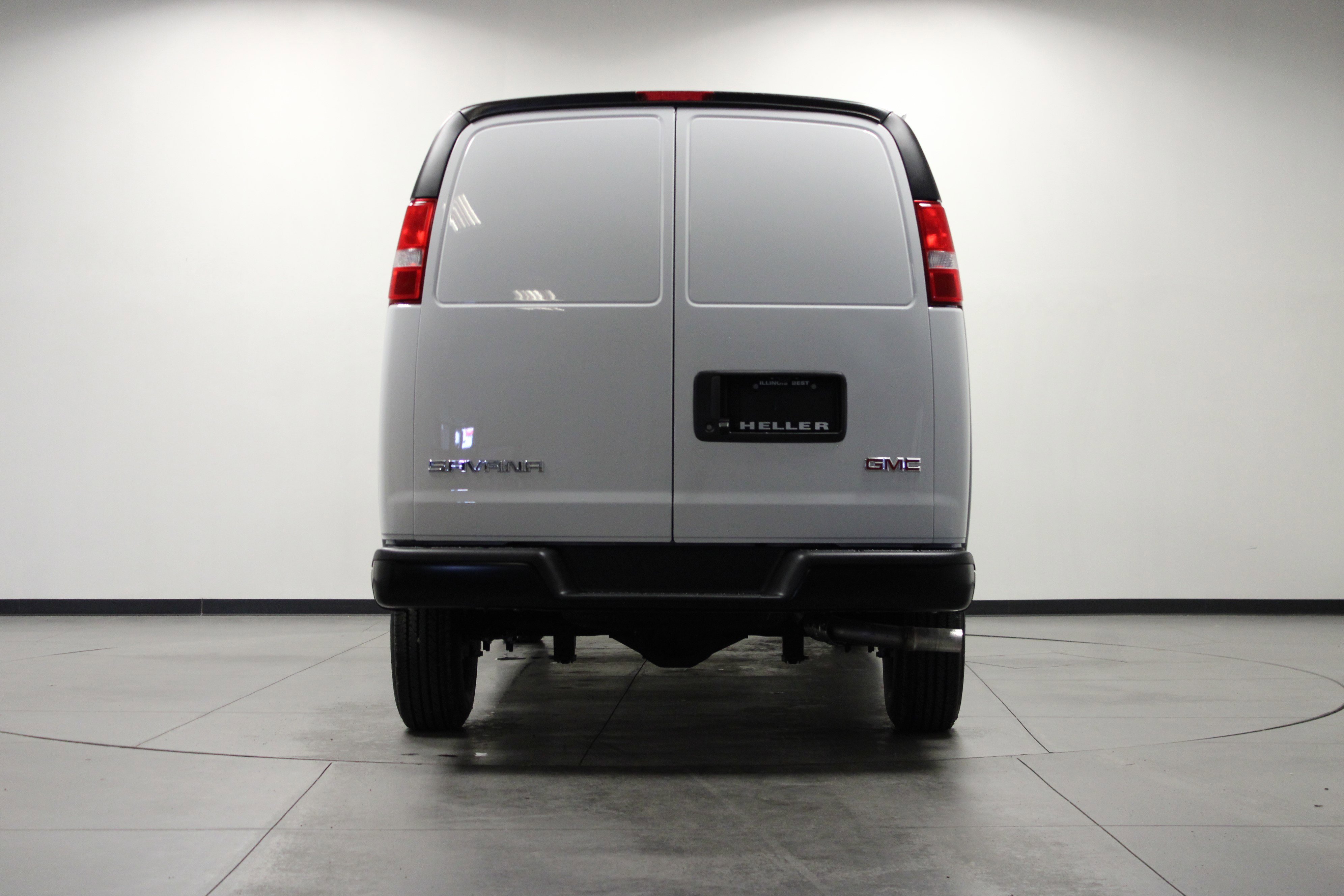 New 2026 GMC Savana 2500 Extended RWD image 5