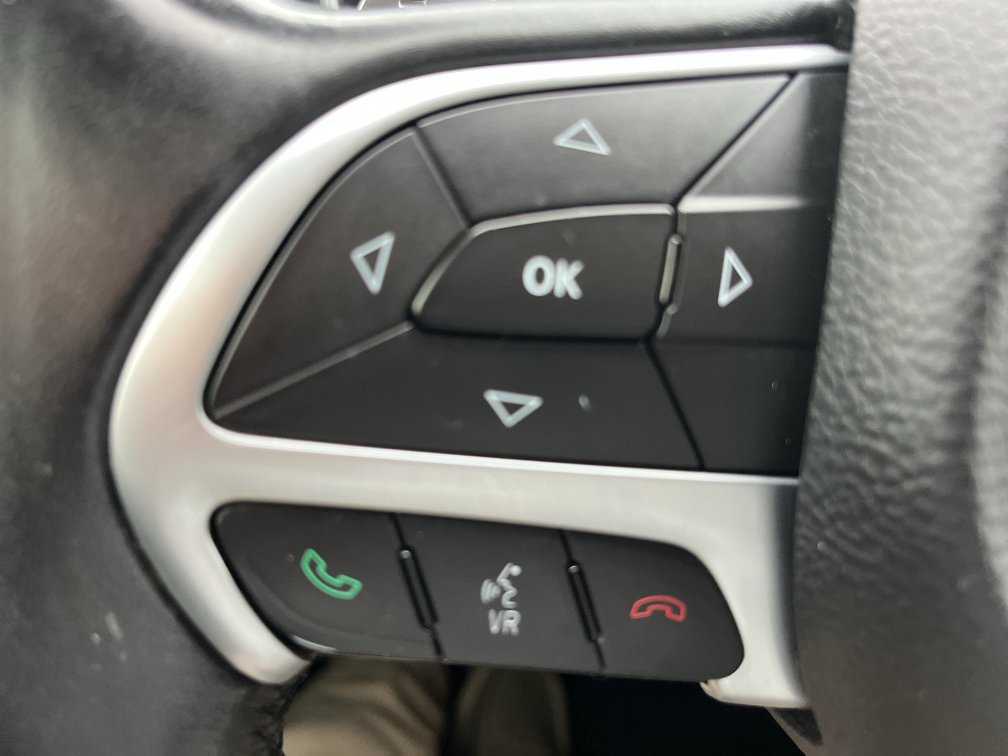 Used 2015 Chrysler 200 C FWD image 16