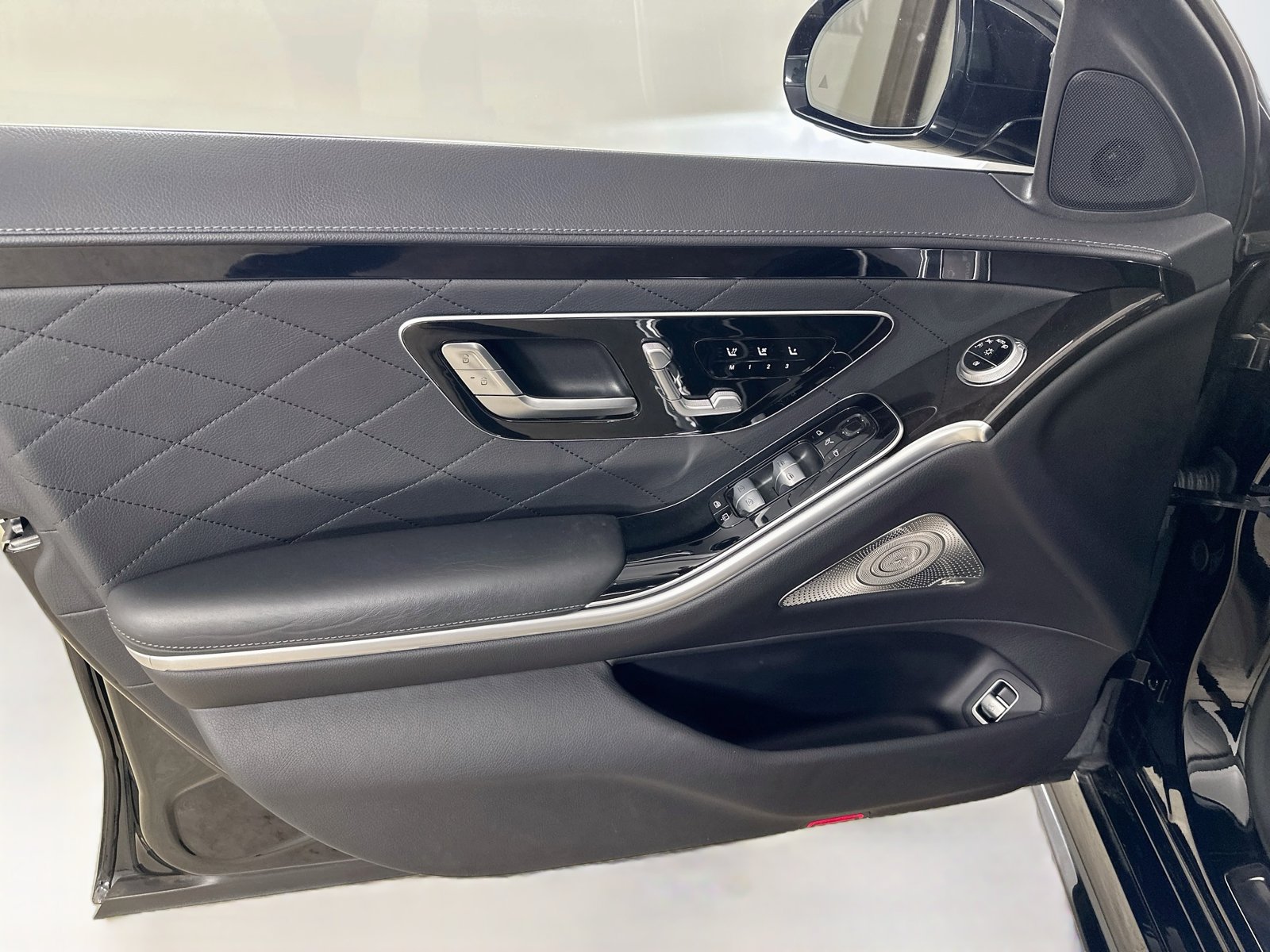 Used 2022 Mercedes-Benz S 580 4MATIC Sedan image 16