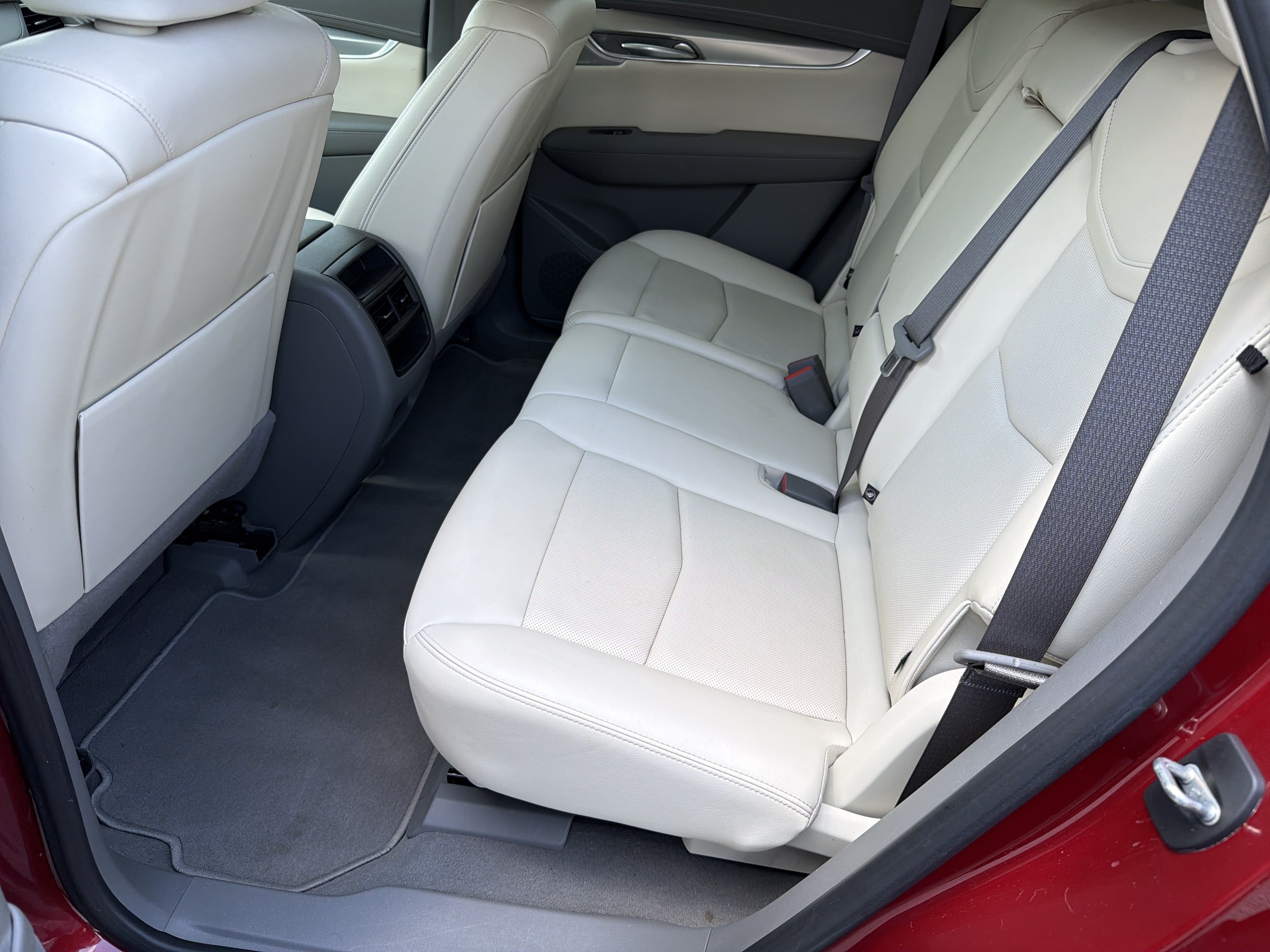 Used 2023 Cadillac XT5 Premium Luxury FWD image 21