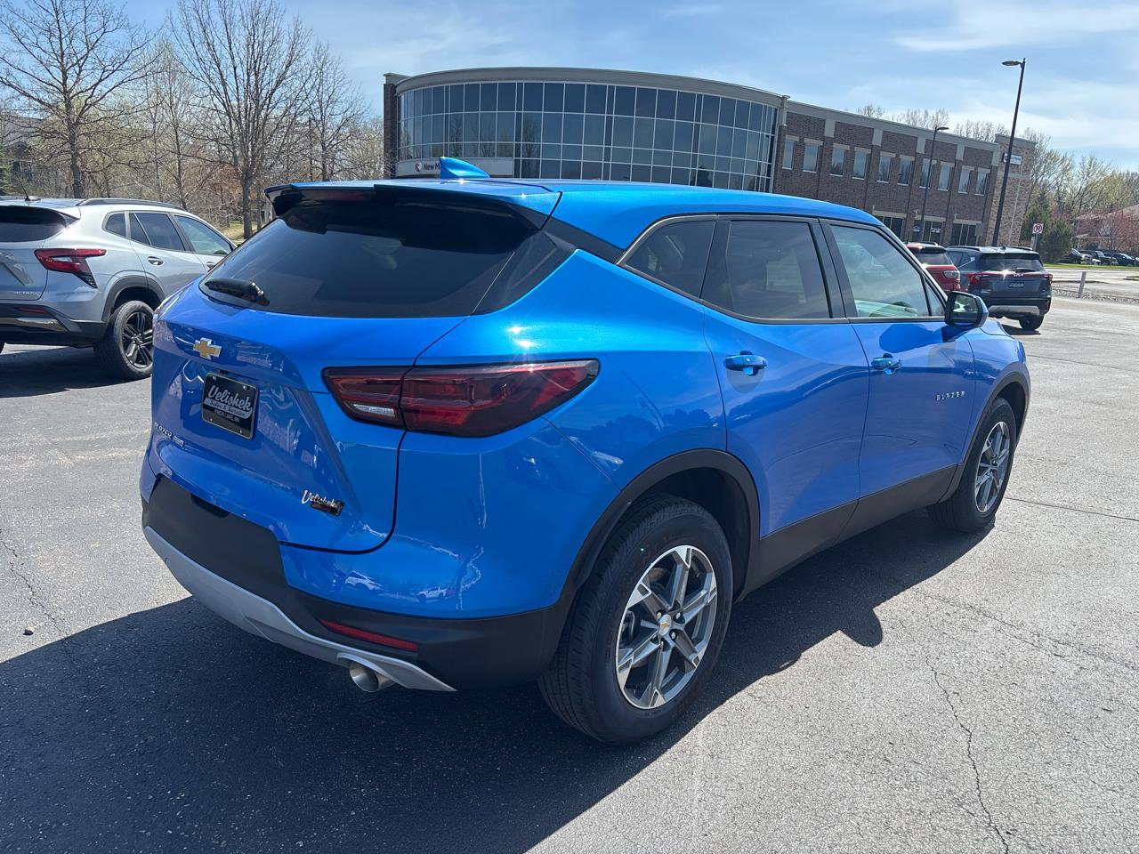 Used 2025 Chevrolet Blazer LT image 3