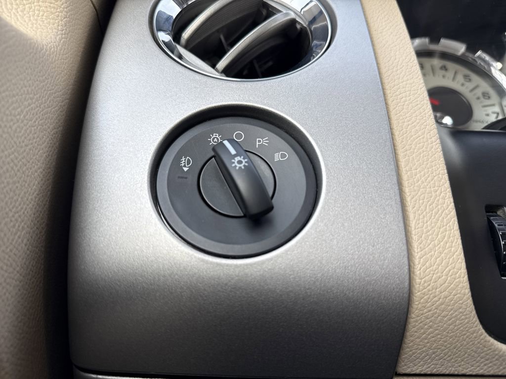 Used 2014 Ford Expedition EL XLT w/ Equipment Group 202A image 27