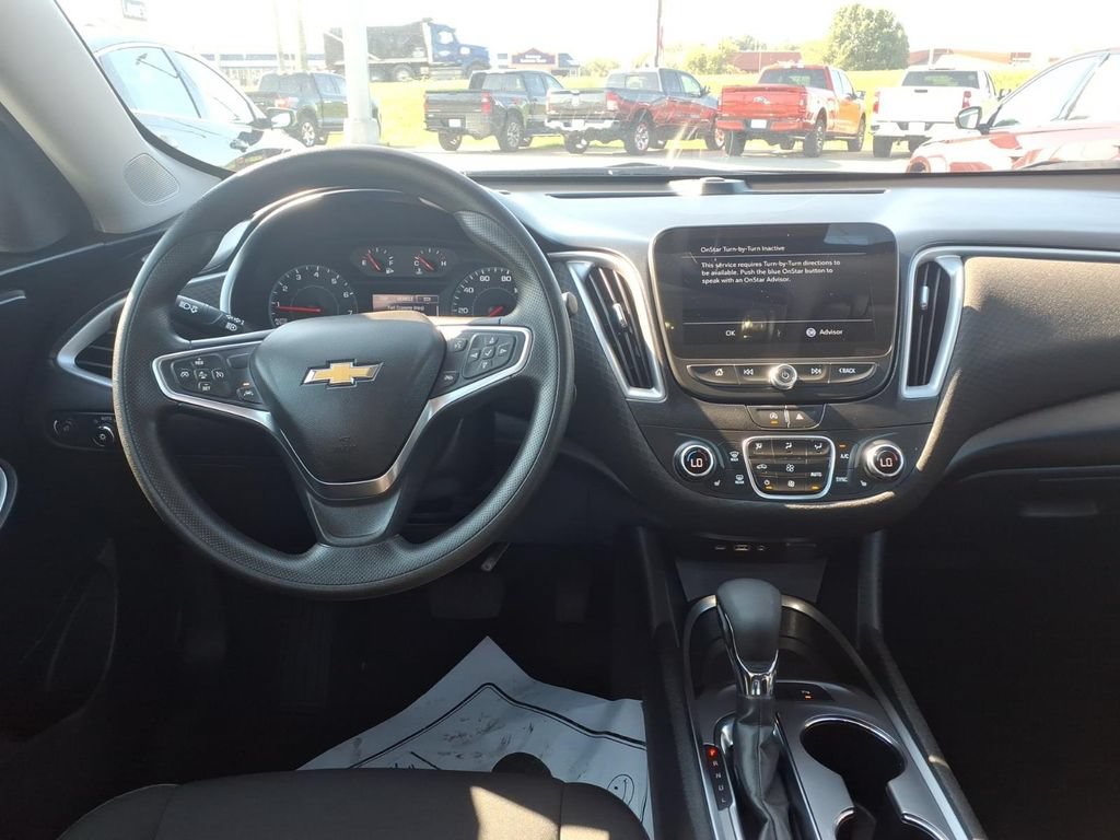Used 2024 Chevrolet Malibu LT FWD image 16