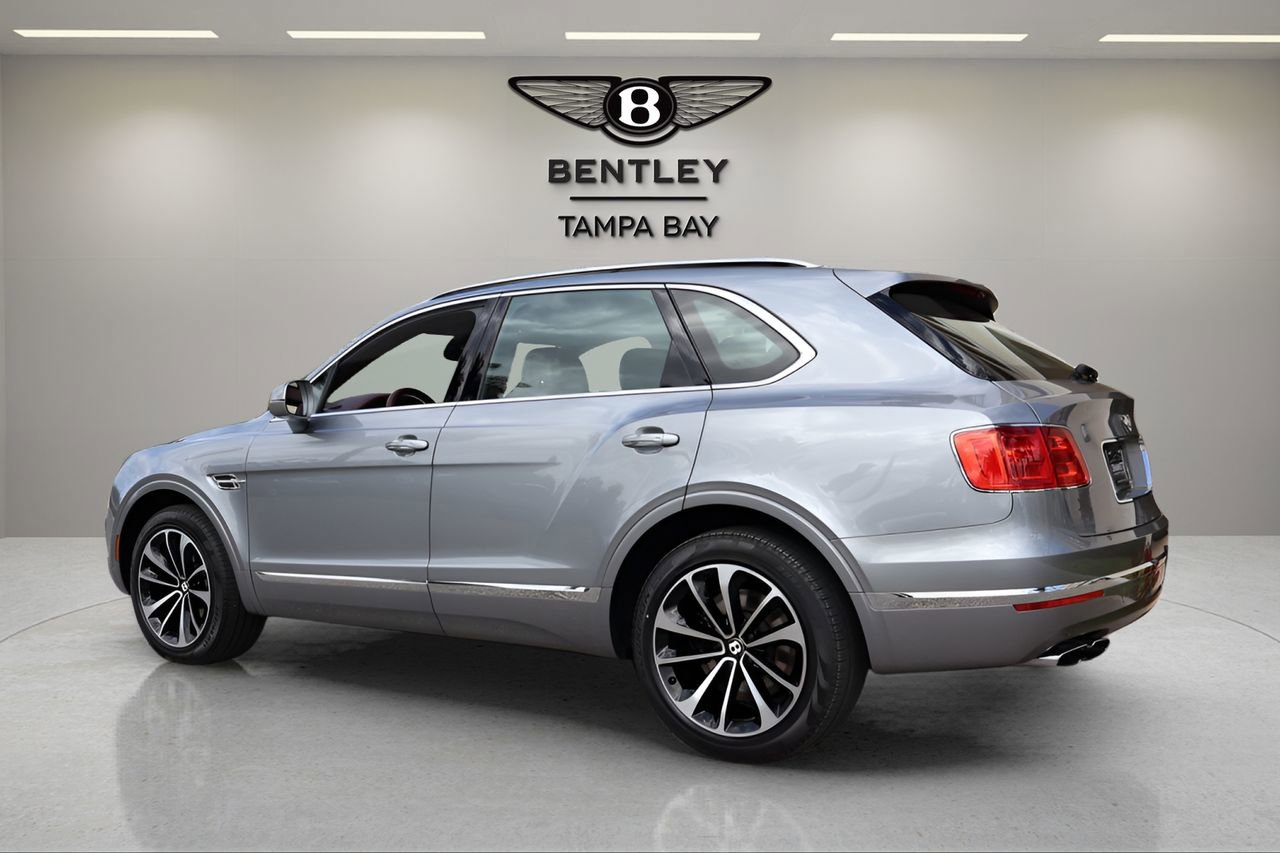 Used 2020 Bentley Bentayga image 3