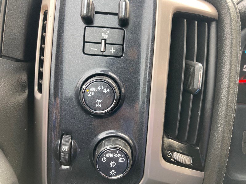 Used 2018 GMC Sierra 1500 Denali AWD/4WD image 10