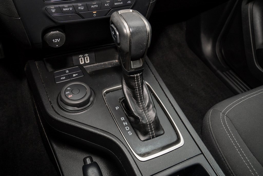 Used 2023 Ford Ranger XLT w/ Equipment Group 301A Mid image 11