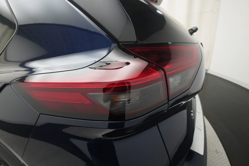 Certified 2026 Nissan Rogue SV image 32