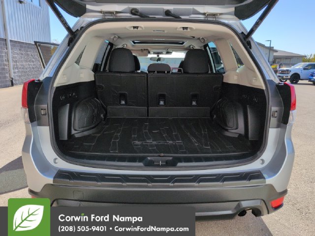 Used 2023 Subaru Forester Premium AWD/4WD image 29