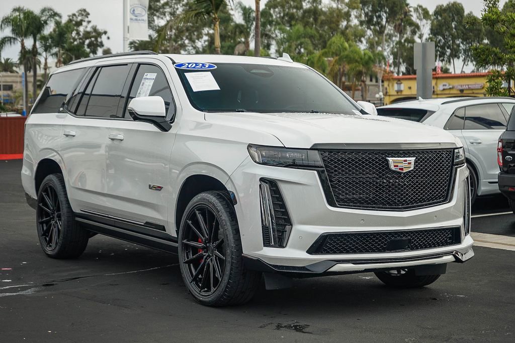 Used 2023 Cadillac Escalade V image 3