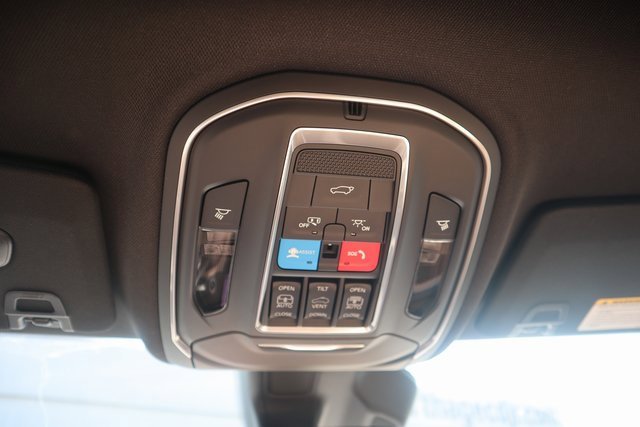 New 2025 Jeep Grand Cherokee Limited image 18