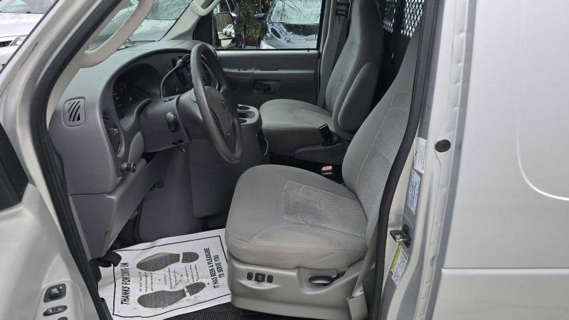 Used 2006 Ford E-150 and Econoline 150 RWD image 16