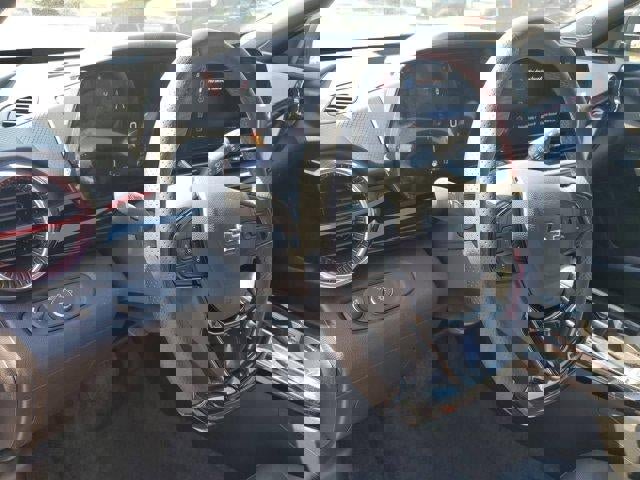 Used 2025 Chevrolet Trax RS w/ Sunroof Package FWD image 16