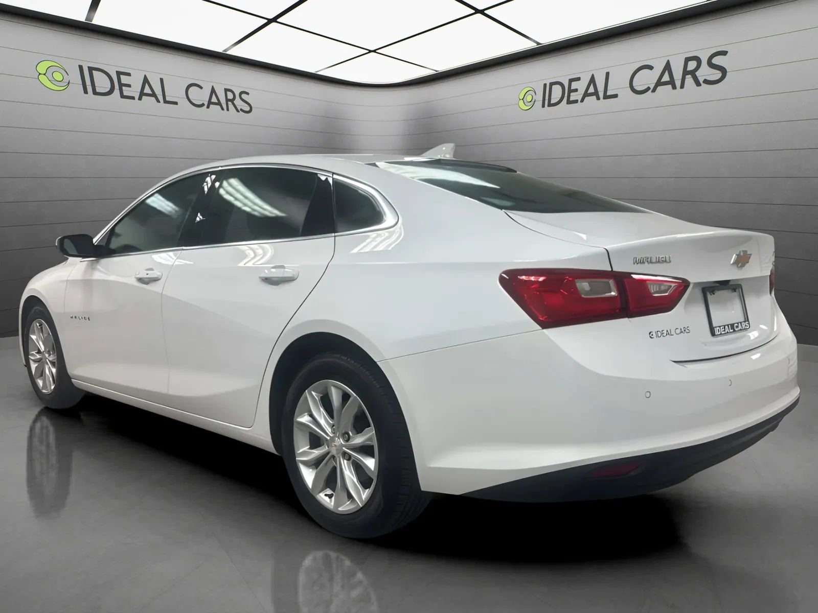 Used 2025 Chevrolet Malibu LT FWD image 7