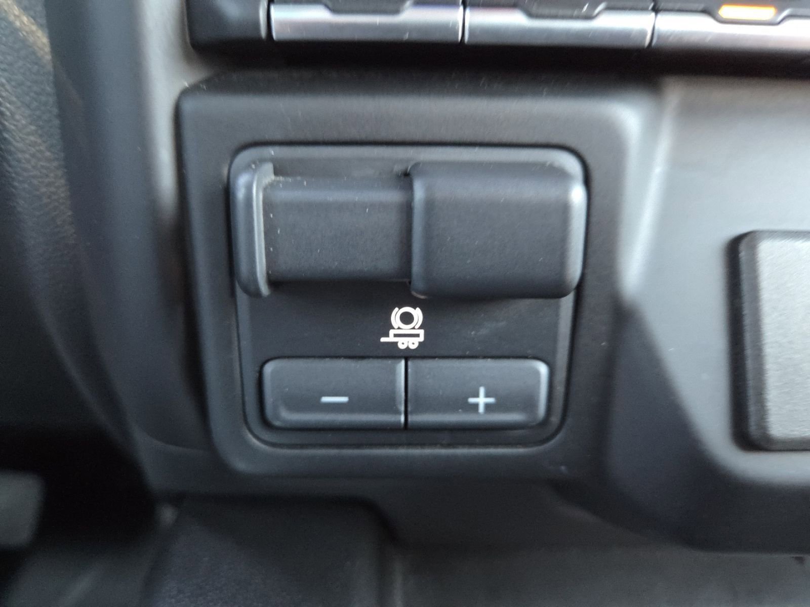 Used 2023 Chevrolet Silverado 2500 High Country image 14