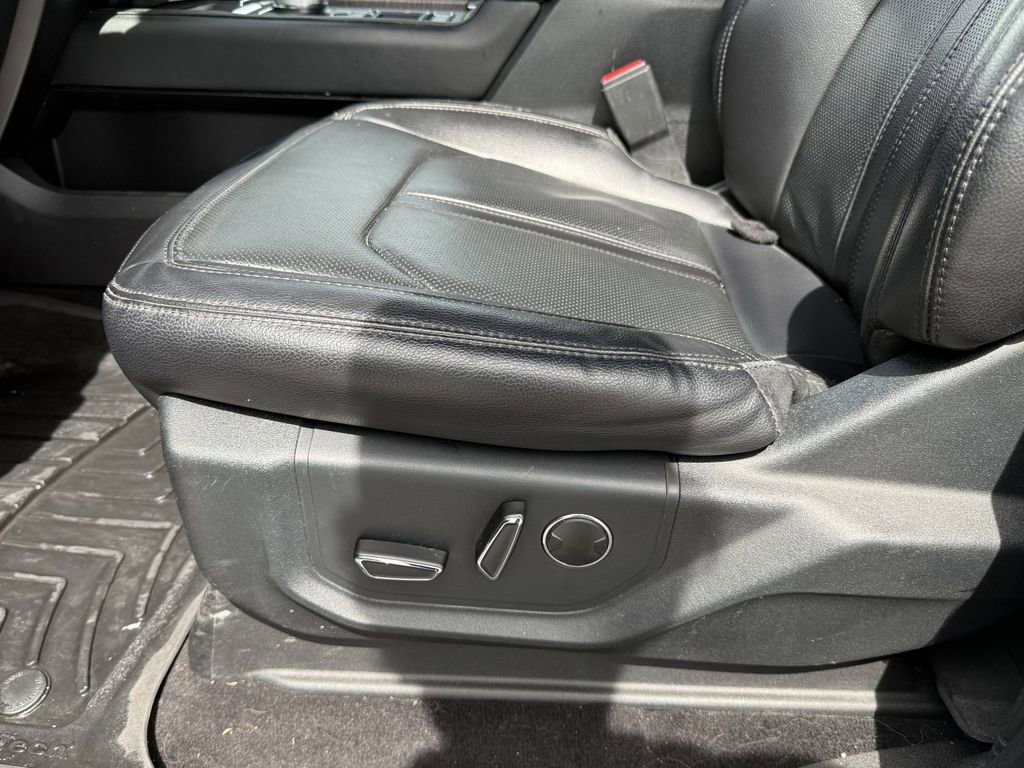 Used 2021 Ford Expedition Max Limited image 13