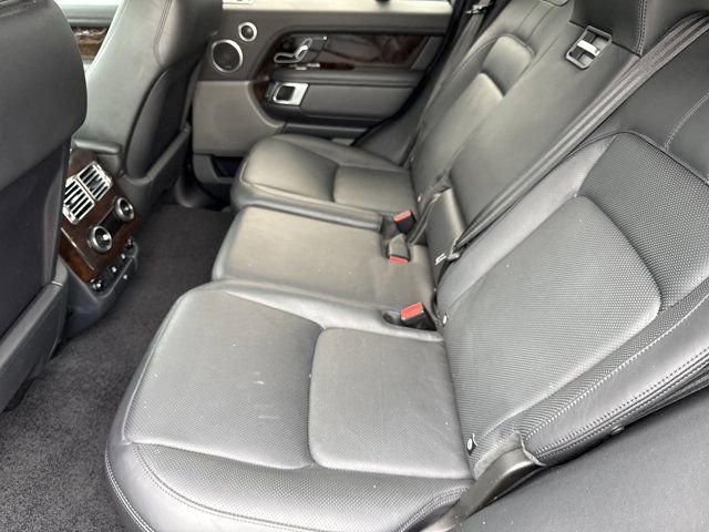 Used 2020 Land Rover Range Rover HSE image 11