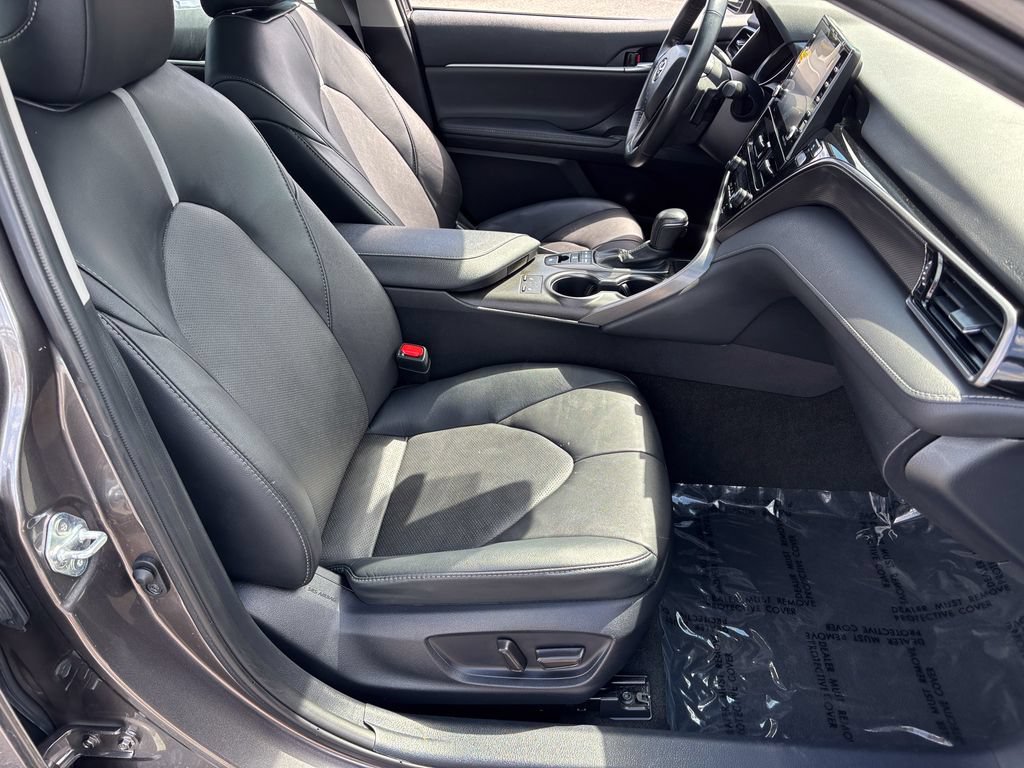 Used 2024 Toyota Camry XSE FWD image 33