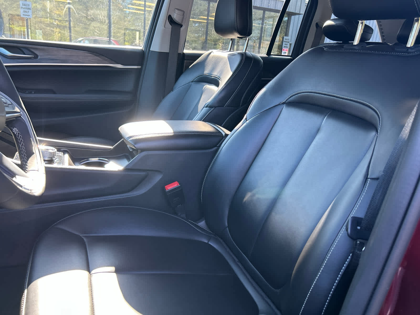 Used 2023 Jeep Grand Cherokee 4WD 4xe image 44