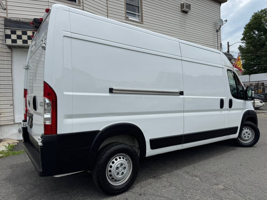 Used 2024 RAM ProMaster 2500 w/ Convenience Group FWD image 4