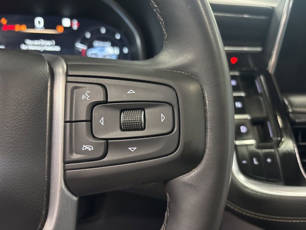 Used 2023 GMC Yukon SLT w/ SLT Premium Package AWD/4WD image 22