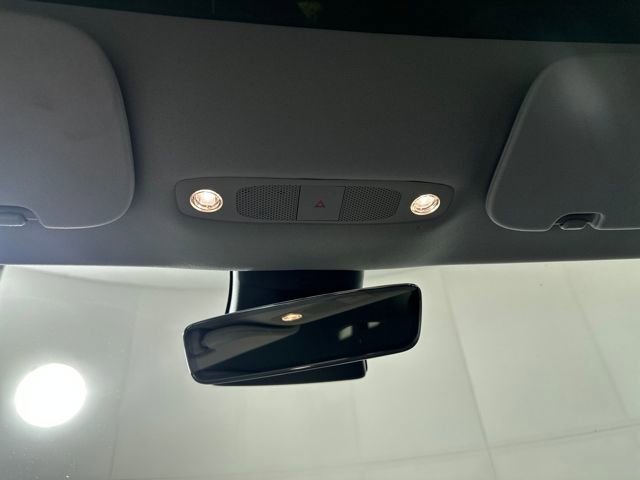 Used 2018 Tesla Model 3 Long Range image 23