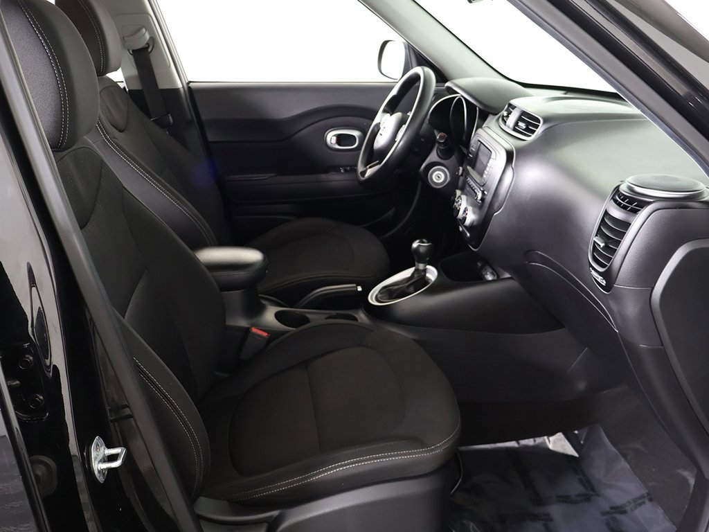 Used 2017 Kia Soul image 23