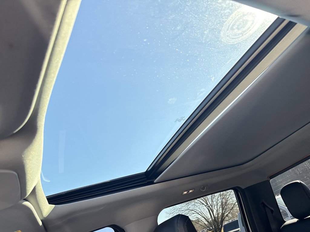 Used 2023 Ford F150 Lariat w/ Equipment Group 502A High image 30