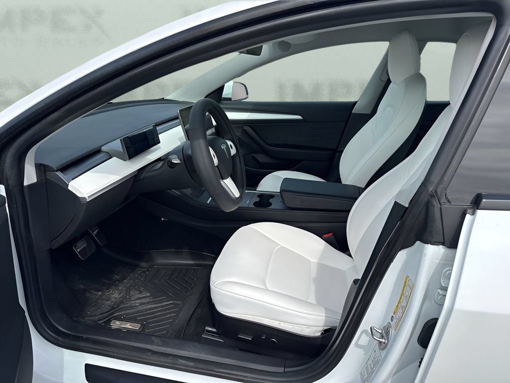 Used 2021 Tesla Model 3 Standard Range Plus RWD image 9