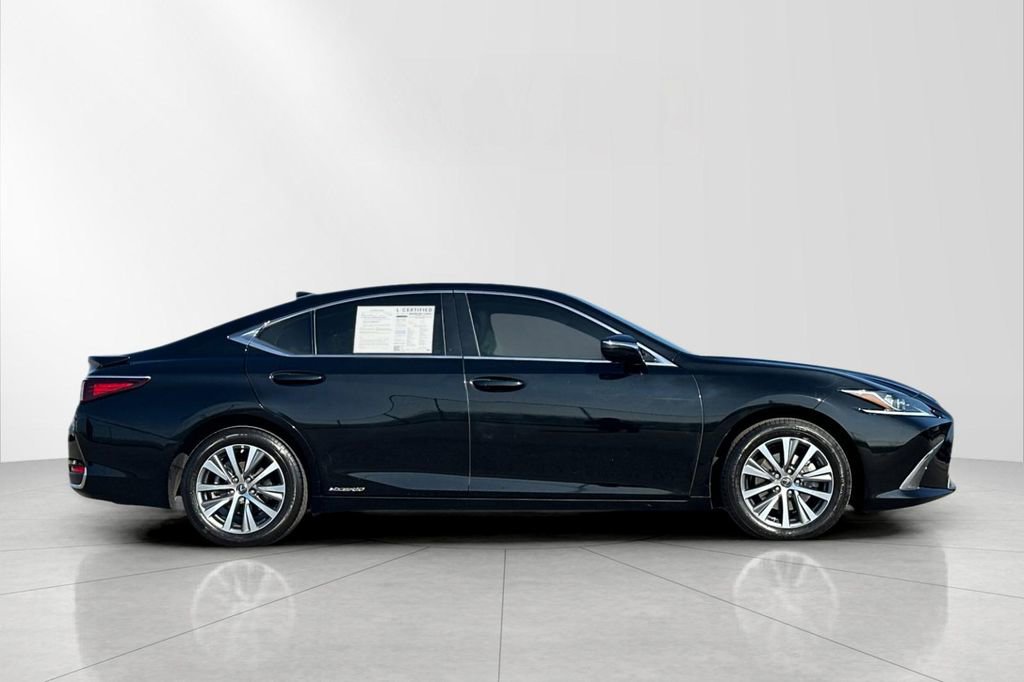 Certified 2020 Lexus ES 300h w/ Premium Package image 7