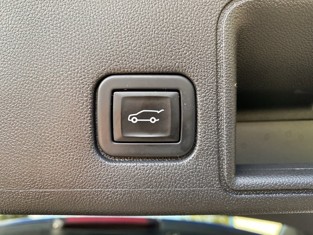 Certified 2022 GMC Terrain SLT w/ LPO, Floor Liner Package image 16