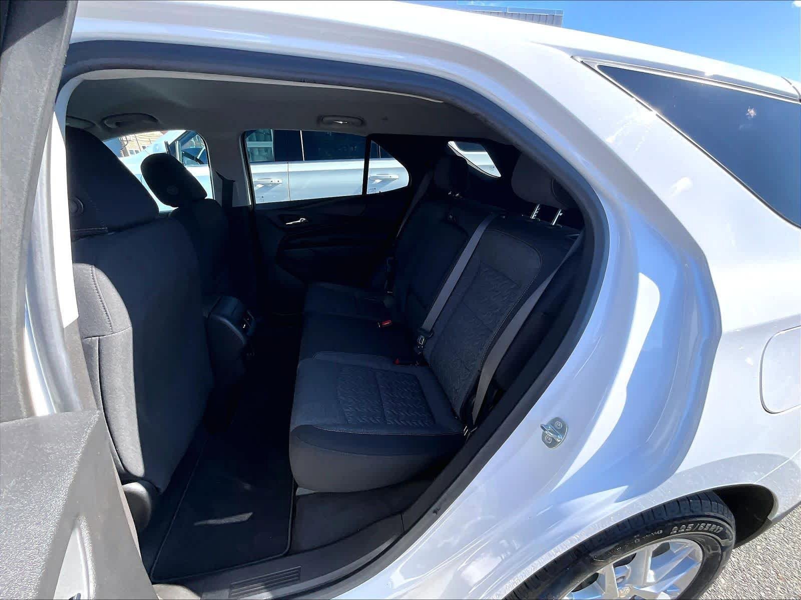 Used 2022 Chevrolet Equinox LT AWD/4WD image 15
